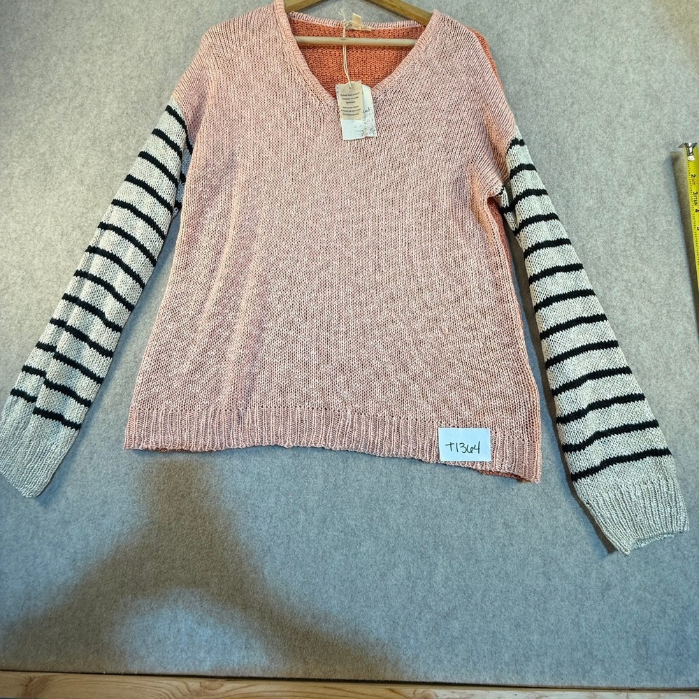 NWT Hem & Thread‎ Womens Pink Orange Colorblock Striped Sleeve V-Neck Sweater M